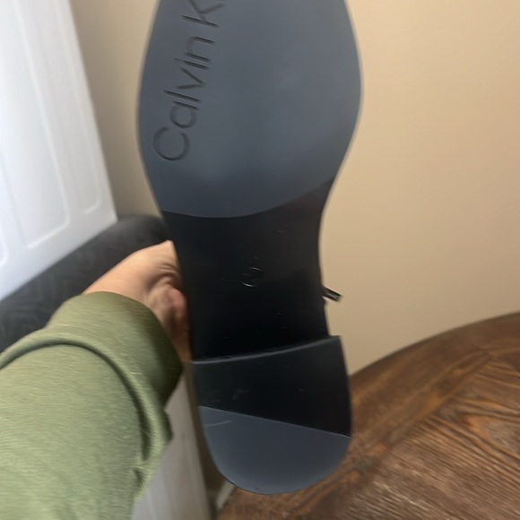 Selleing Brand New Calvin Klein Boots in the box - Picture 4 of 11